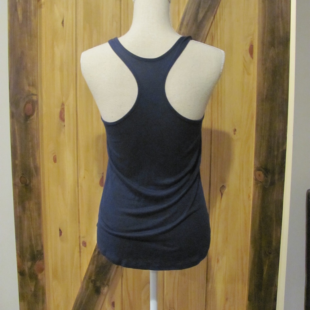 Obey Tank - Picture 2 of 2